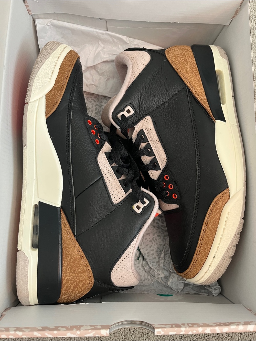 Men's 10.5 Jordan 3 Retro Desert Elephant